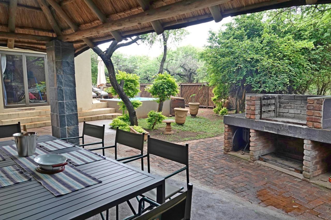 Marloth Park Hippo House Villa ภายนอก รูปภาพ