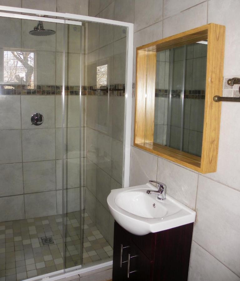 Marloth Park Hippo House Villa ภายนอก รูปภาพ